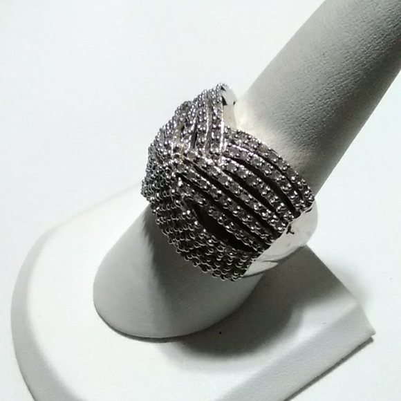 Diamond Ring - Picture 2 of 9